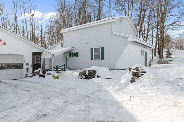 $325,000 | 167 Water Tower Rd Fork, Enosburg Falls, VT 05450
