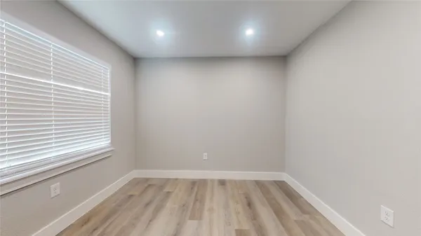 $2,000 | 6606 Granite Street, Houston, TX 77092