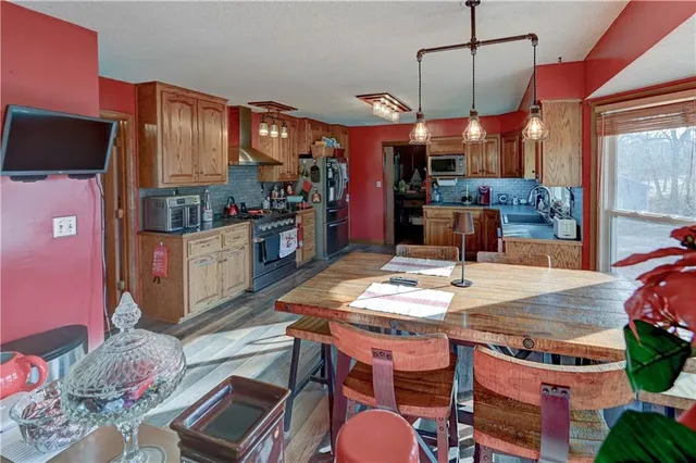 $579,900 | 4522 North Koger Road, Sibley, MO 64088