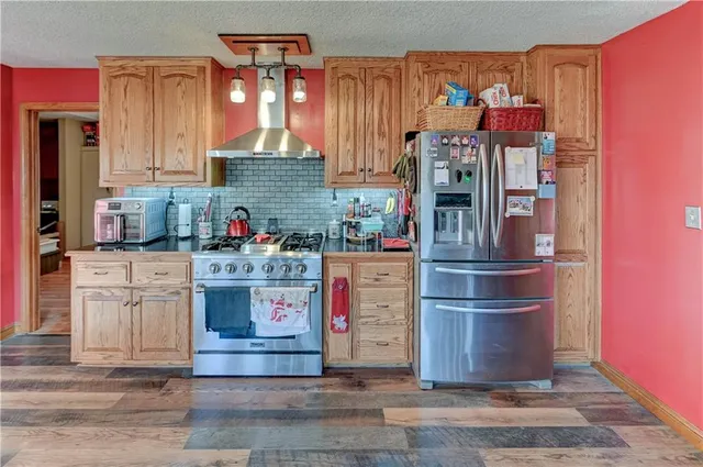 $579,900 | 4522 North Koger Road, Sibley, MO 64088