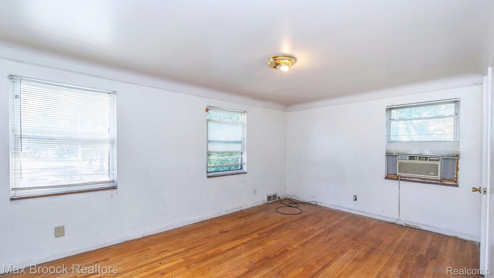 3250 West Seven Mile Road Detroit, MI 48221 - Photo 30 of 44 Gallery Image 30