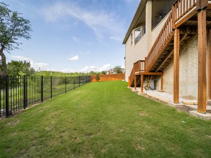 $715,000 | 7516 Pace Ravine Drive, Lago Vista, TX 78645