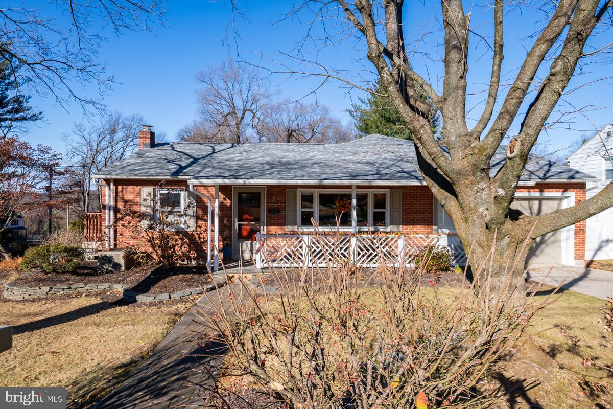 1841 Cedar Top Road Shillington, PA 19607 - Photo 2 of 39