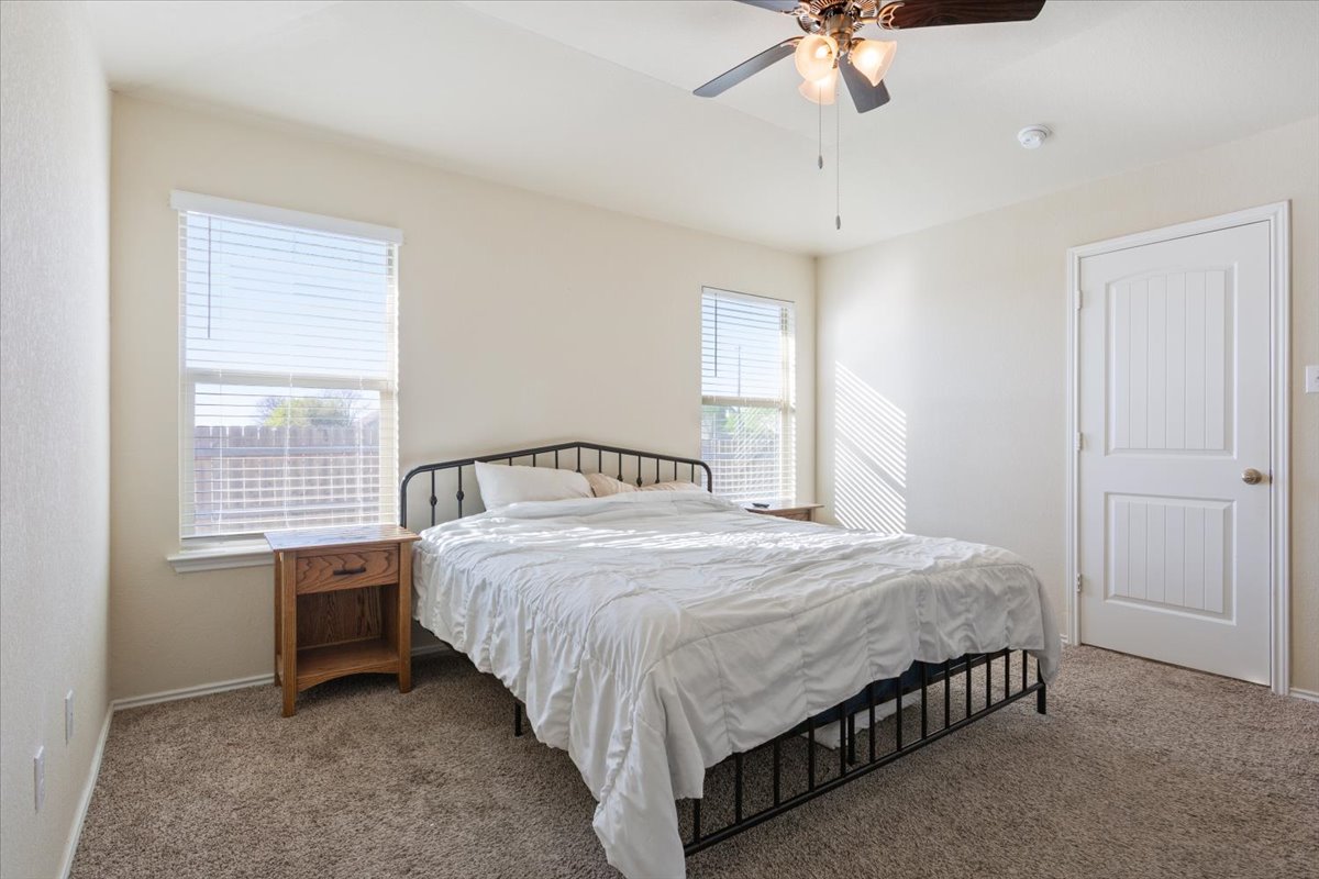 829 Ibis Falls Loop Jarrell, TX 76537 - Photo 14 of 26