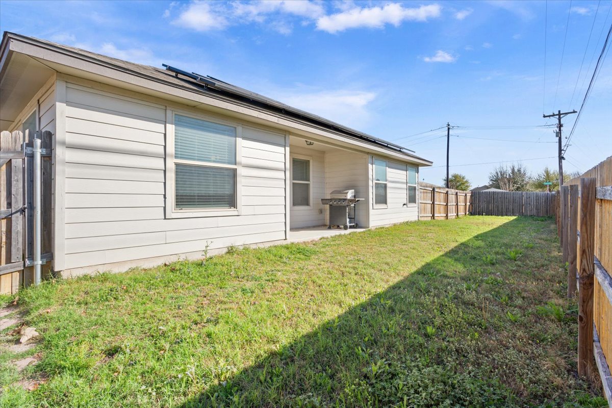 829 Ibis Falls Loop Jarrell, TX 76537 - Photo 24 of 26