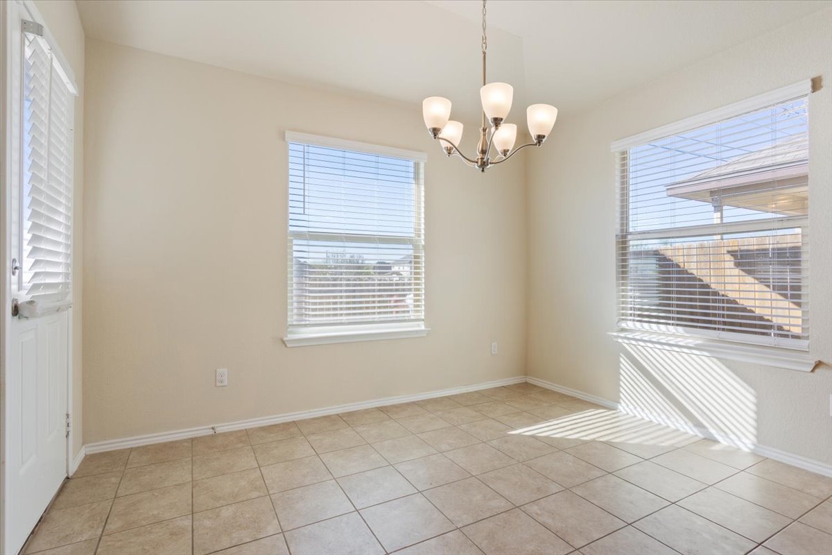 829 Ibis Falls Loop Jarrell, TX 76537 - Photo 10 of 26