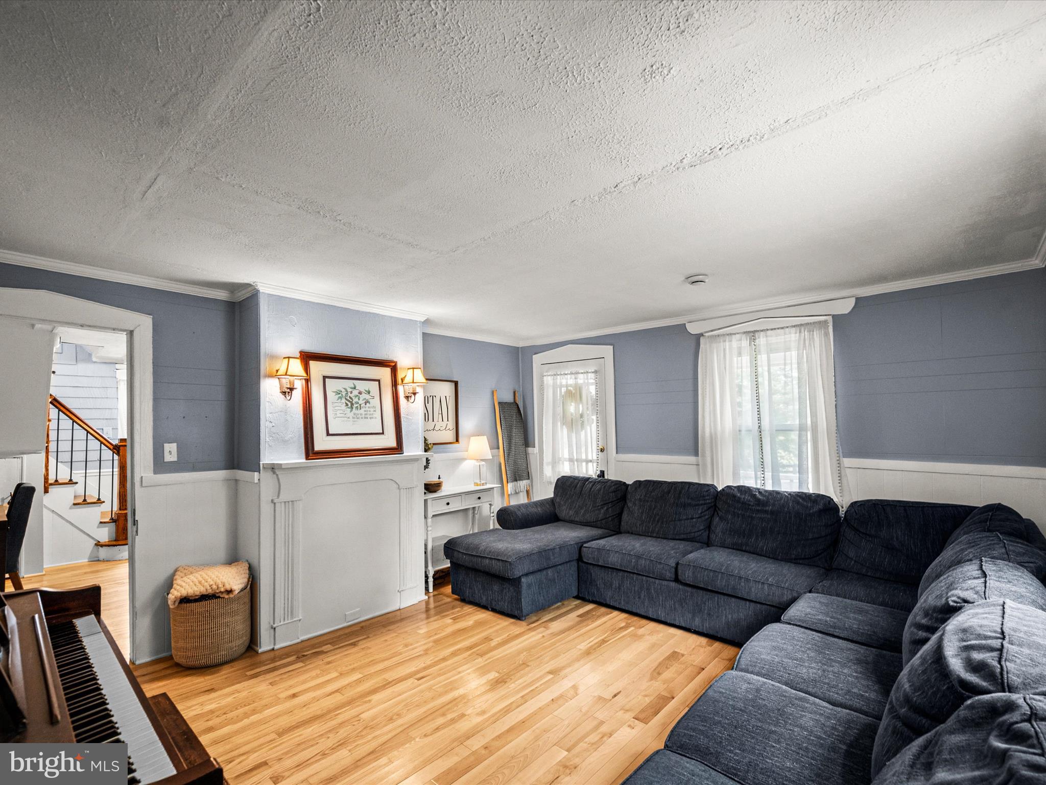 2900 Gillis Falls Road Mount Airy, MD 21771 - Photo 6 of 49 Family Room - Hardwood Floors