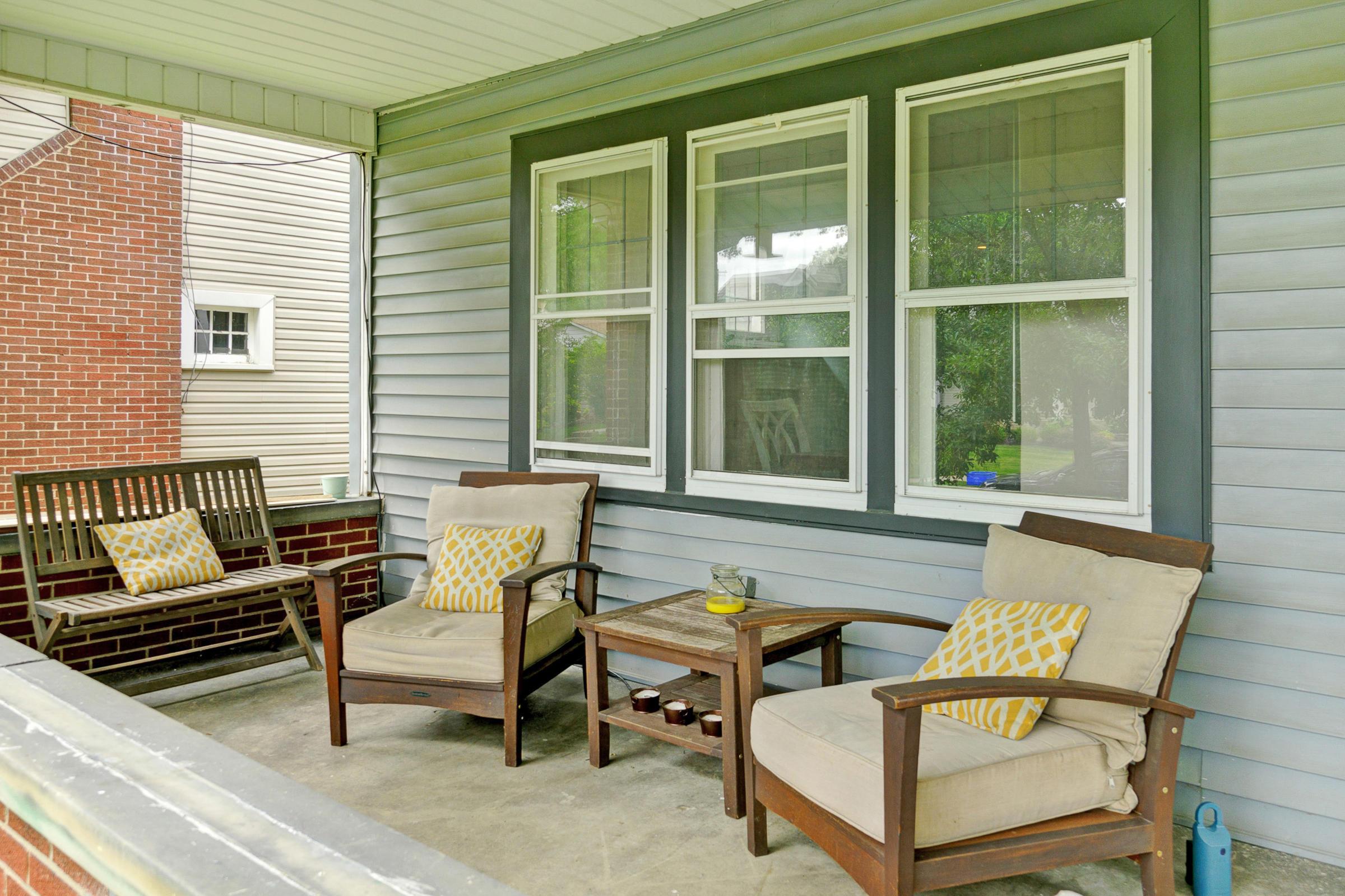 795 South Cassingham Road Columbus, OH 43209 - Photo 2 of 34