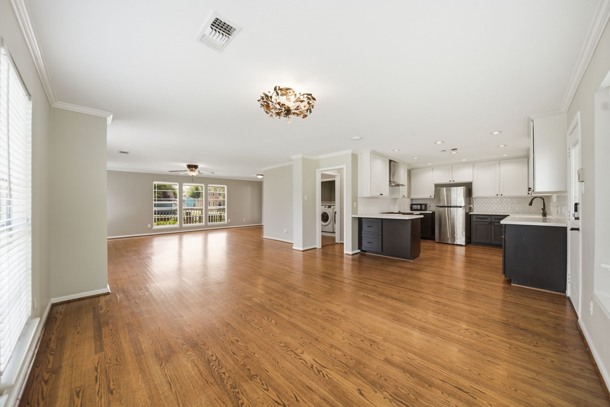 4020 Colgate Street Houston, TX 77087 - Photo 9 of 27