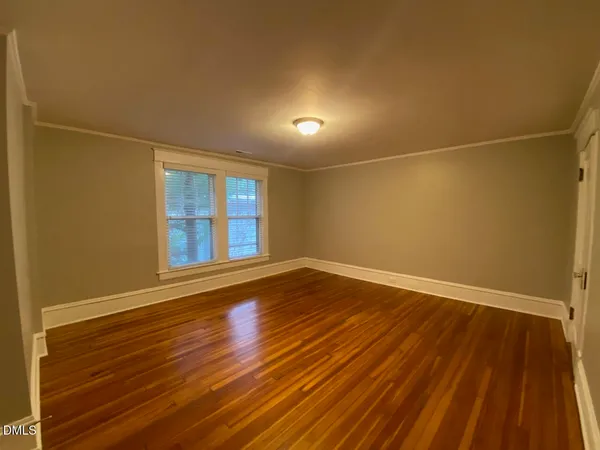 $1,700 | 401 1/2 North Gregson Street, Durham, NC 27701