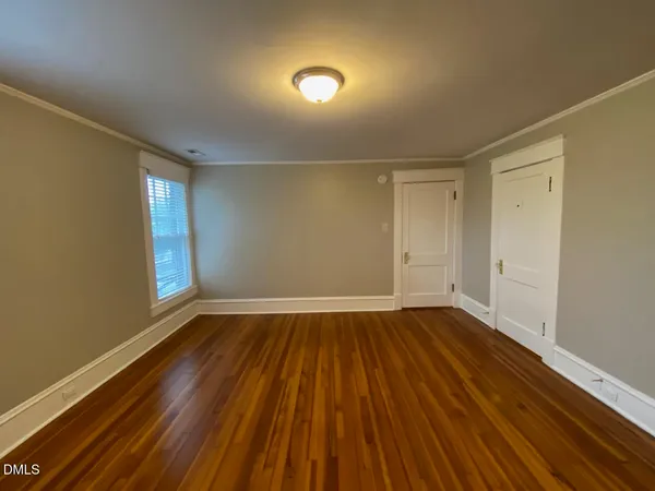 $1,700 | 401 1/2 North Gregson Street, Durham, NC 27701