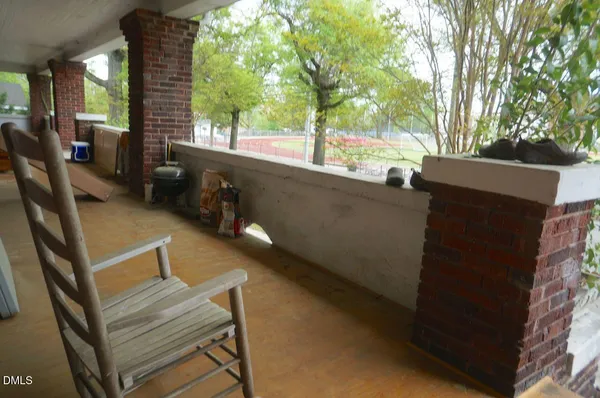 $1,700 | 401 1/2 North Gregson Street, Durham, NC 27701