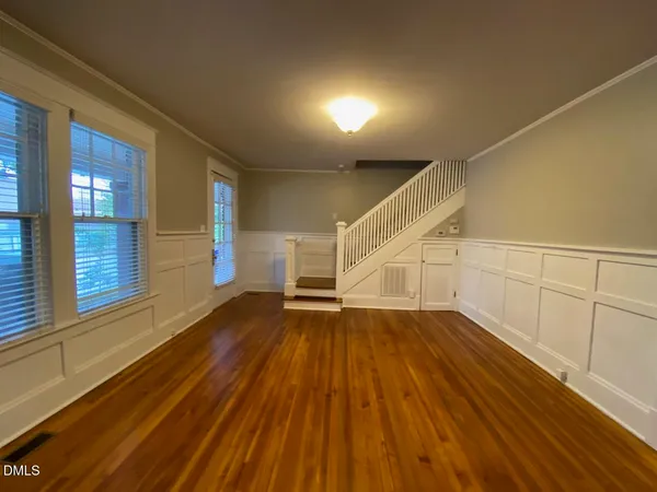 $1,700 | 401 1/2 North Gregson Street, Durham, NC 27701