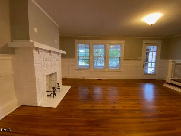 $1,700 | 401 1/2 North Gregson Street, Durham, NC 27701