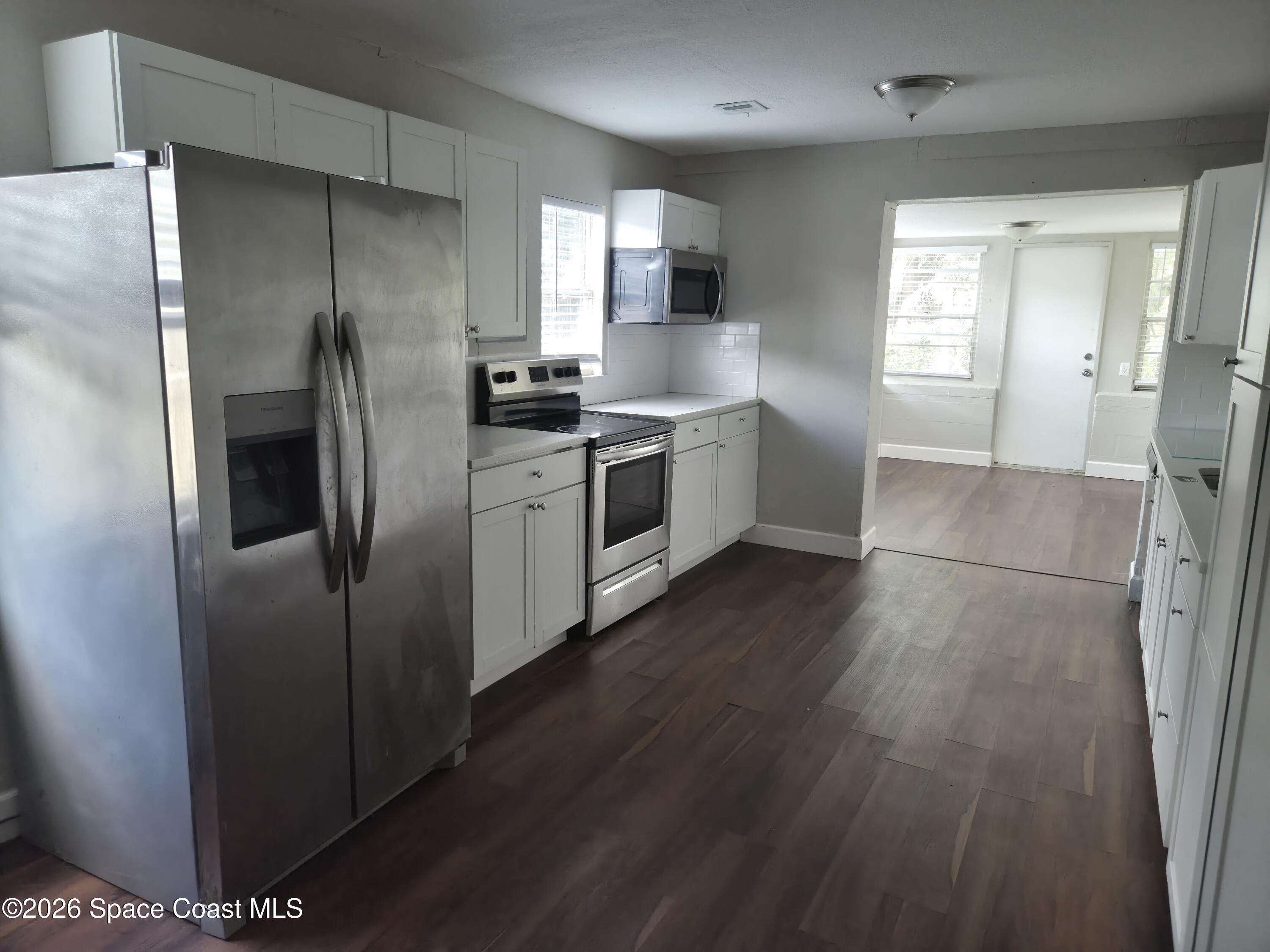 2263 Monroe Street Melbourne, FL 32905 - Photo 16 of 21 20260605_141404