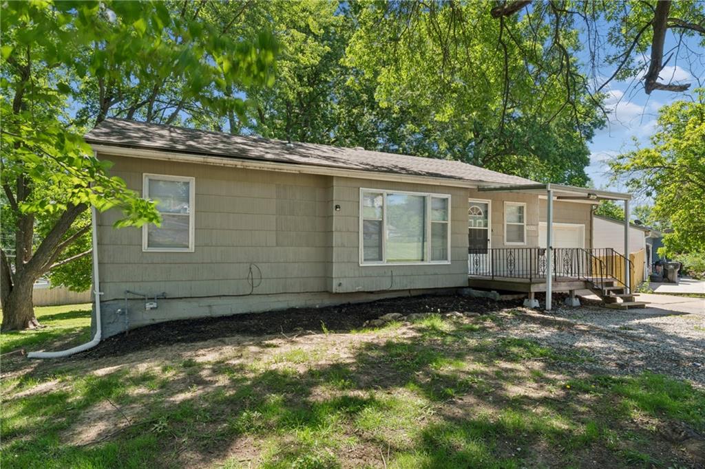 5809 Ralston Avenue Raytown, MO 64133 - Photo 2 of 43