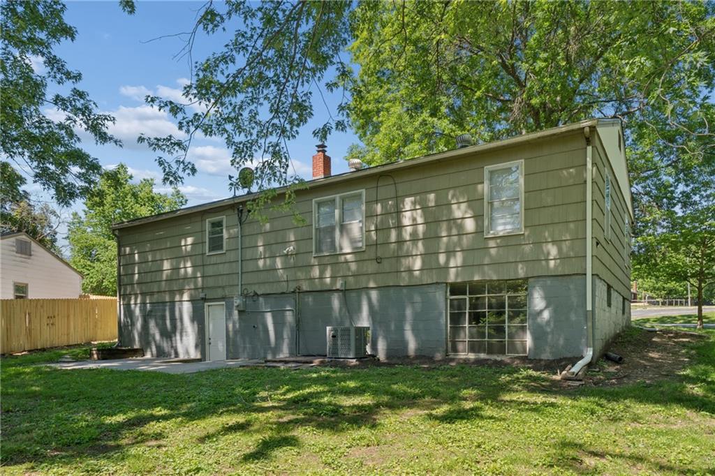 5809 Ralston Avenue Raytown, MO 64133 - Photo 40 of 43