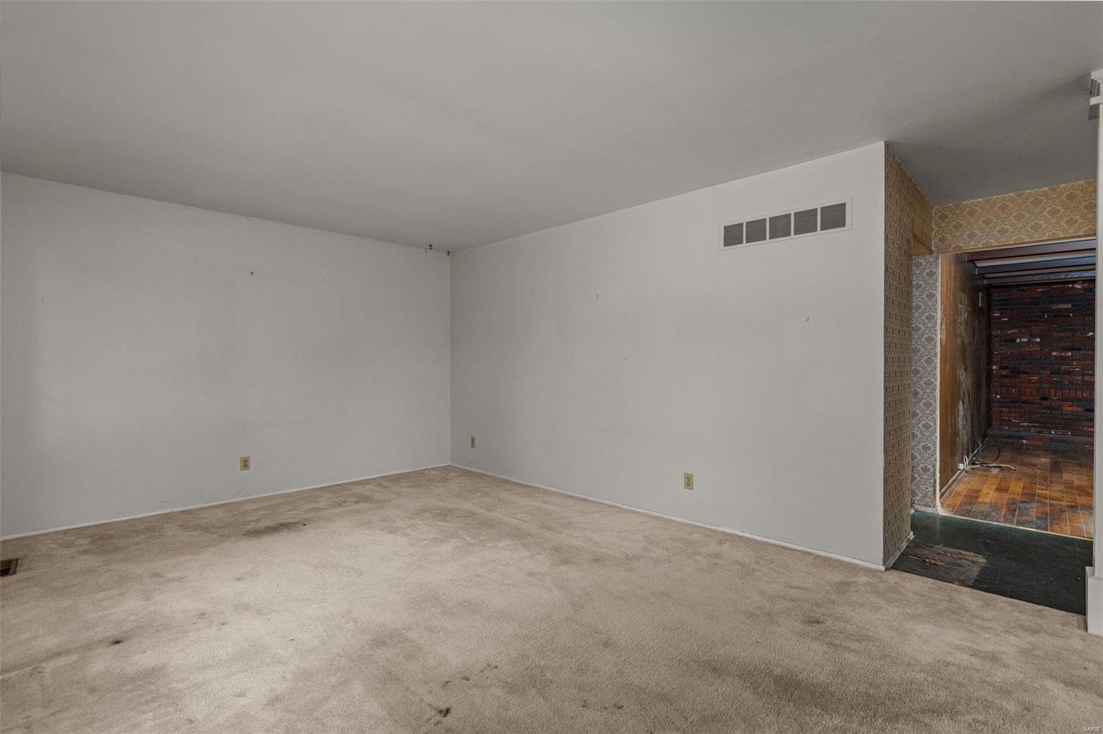 14575 Ladue Road Chesterfield, MO 63017 - Photo 23 of 64