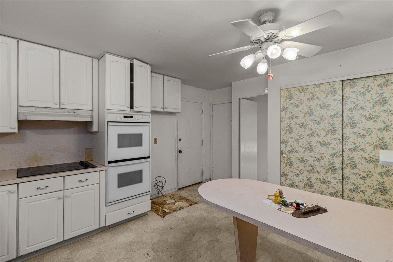 14575 Ladue Road Chesterfield, MO 63017 - Photo 32 of 64
