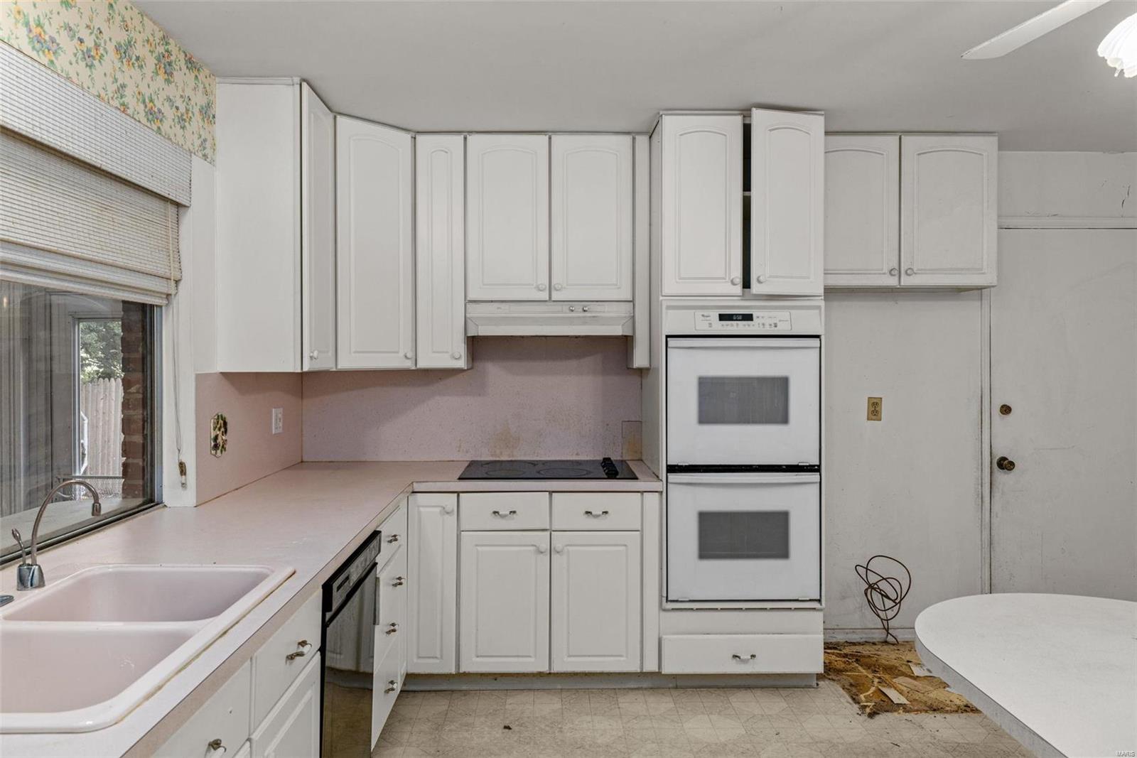 14575 Ladue Road Chesterfield, MO 63017 - Photo 36 of 64