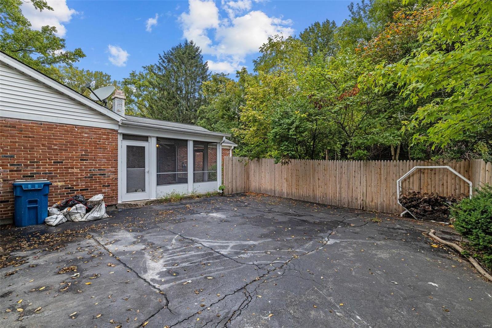 14575 Ladue Road Chesterfield, MO 63017 - Photo 6 of 64