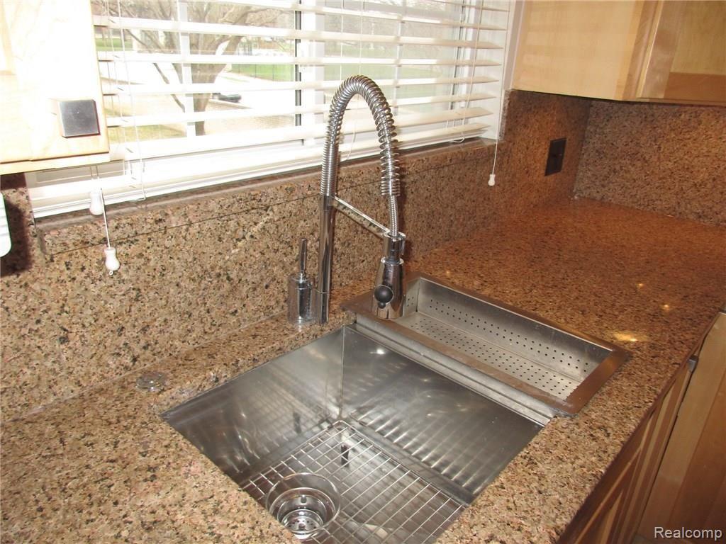 3501 West 14 Mile Road, Unit 13 Royal Oak, MI 48073 - Photo 8 of 20