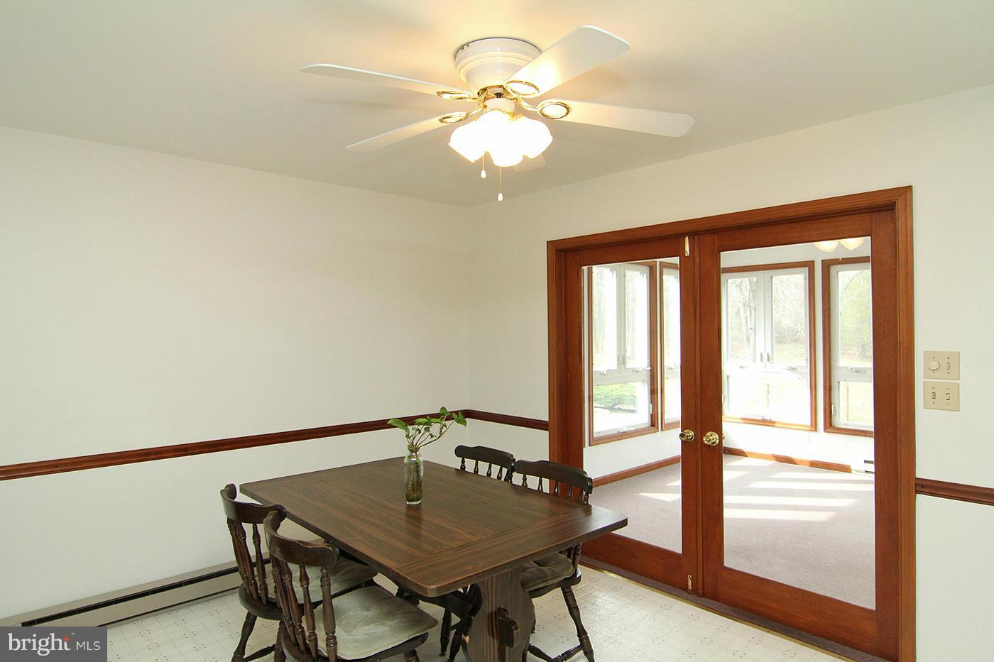 3246 Bert Koontz Road Taneytown, MD 21787 - Photo 6 of 25 Kitchen