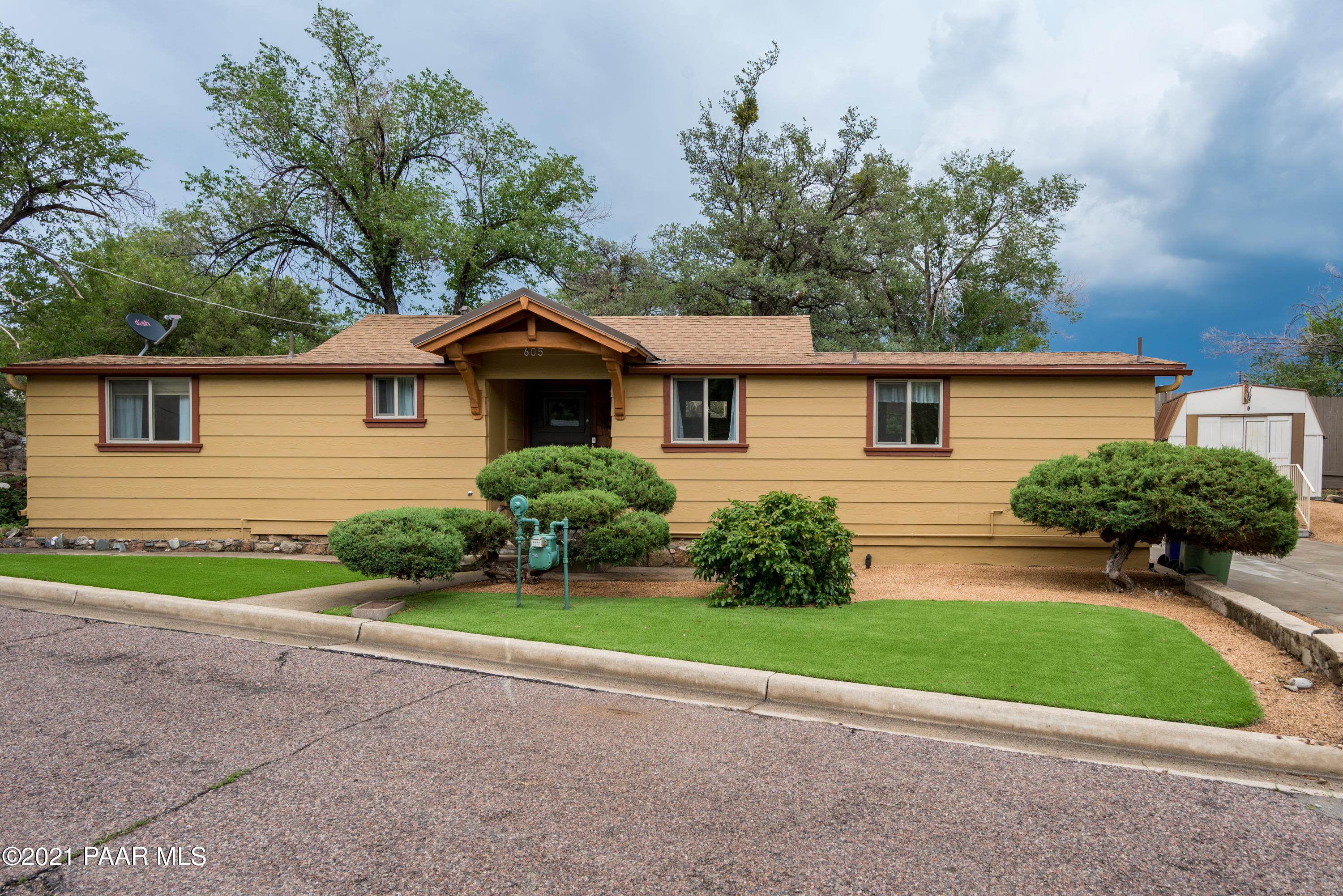 605 Ruth Street Prescott, AZ 86301 - Photo 3 of 28 DSC_2475