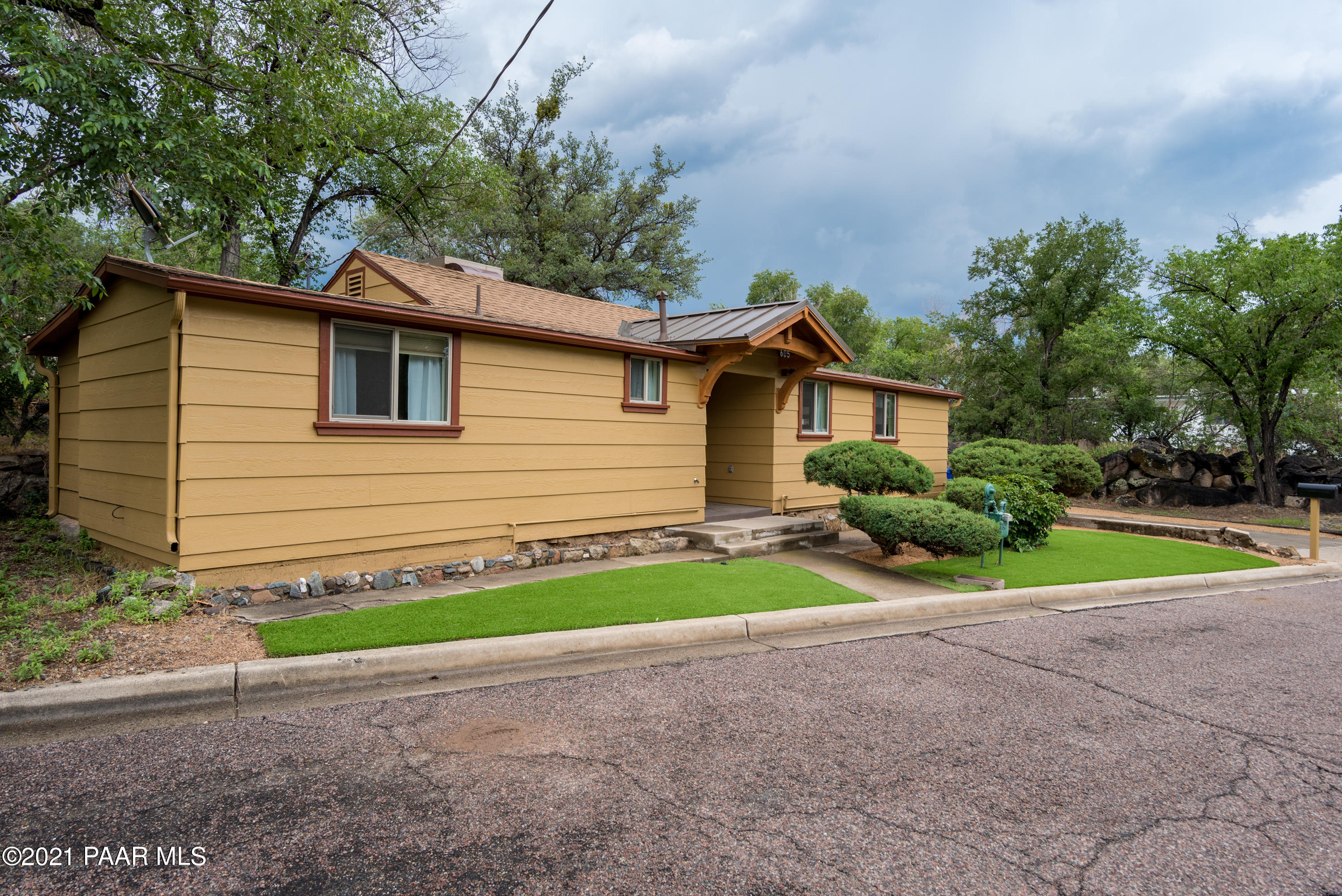 605 Ruth Street Prescott, AZ 86301 - Photo 4 of 28 DSC_2476