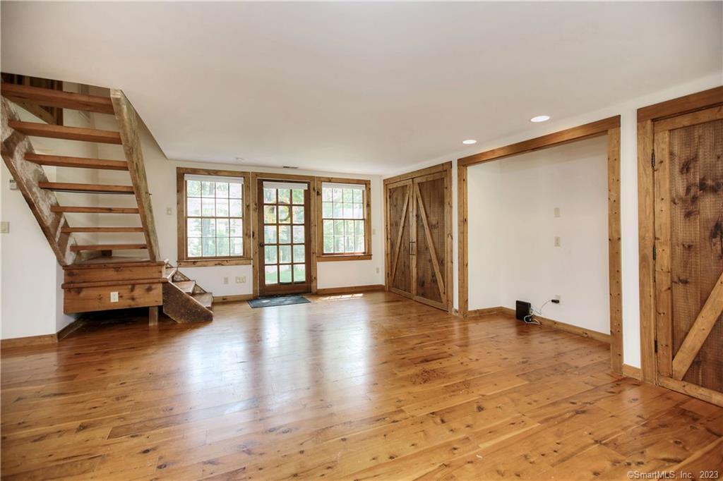 5 Old Mill Road Weston, CT 06883 - Photo 2 of 40