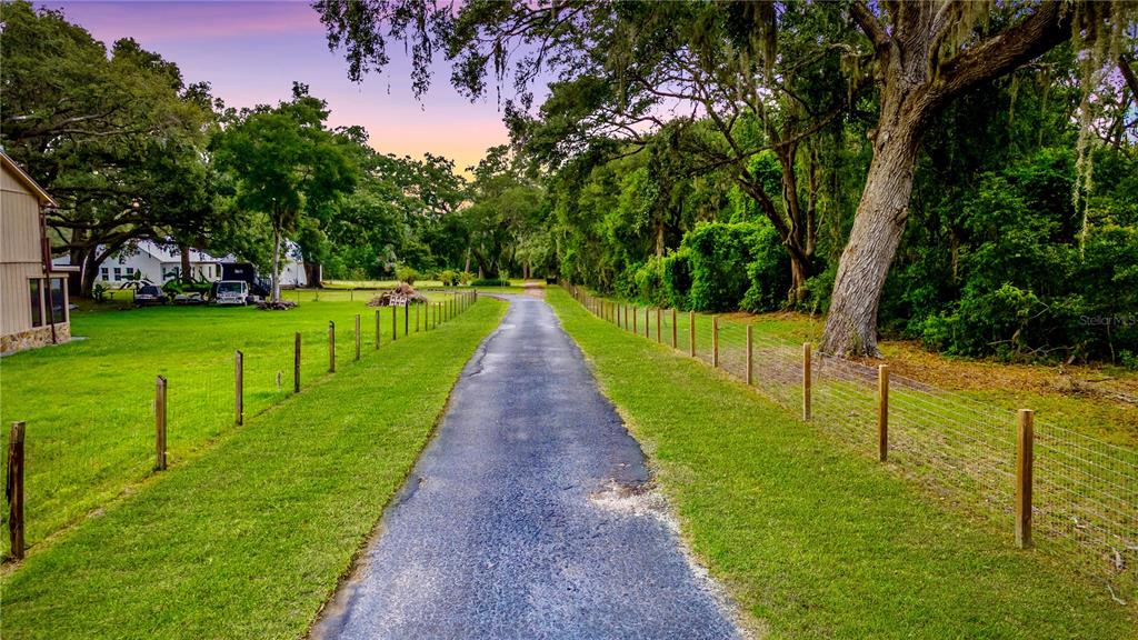 31035 Pasco Road San Antonio, FL 33576 - Photo 8 of 80