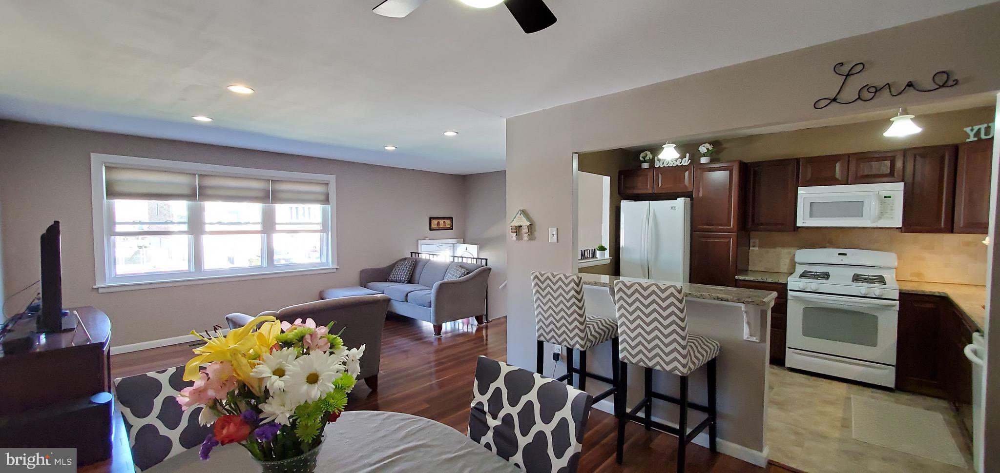 12017 Tyrone Road Philadelphia, PA 19154 - Photo 8 of 33