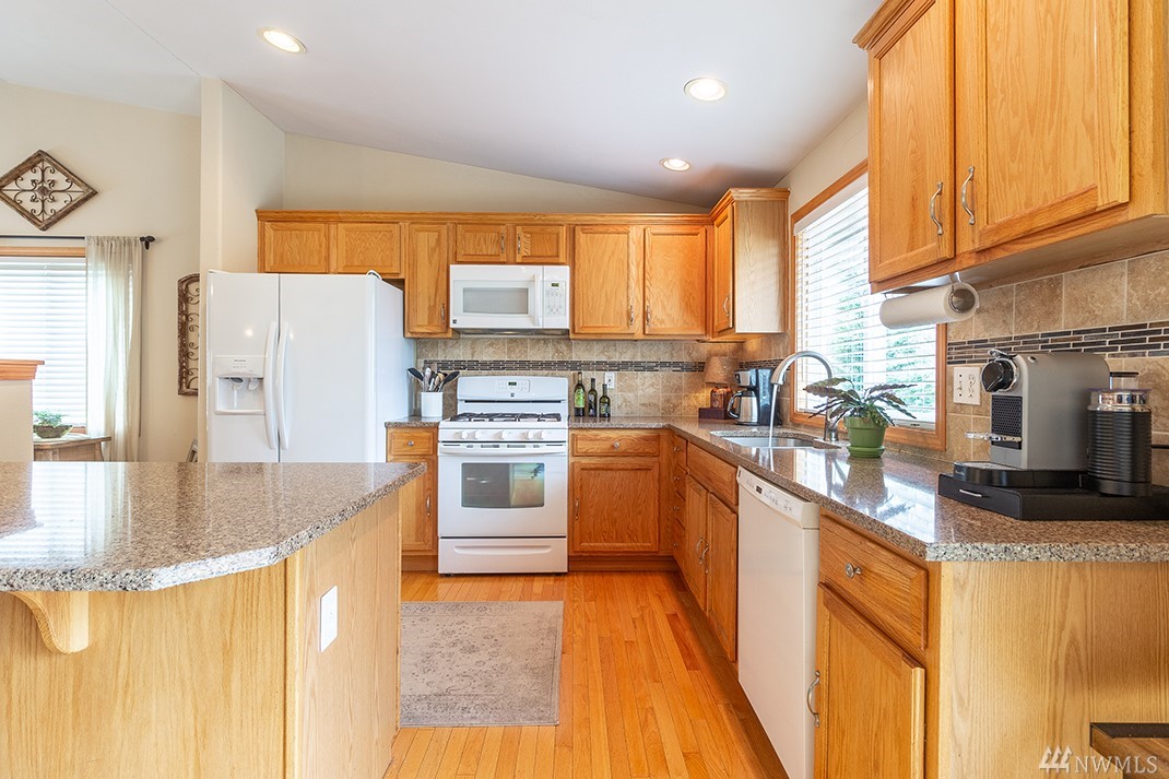 23622 Carter Road Bothell, WA 98021 - Photo 16 of 40
