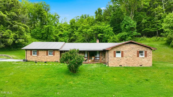 $298,000 | 5461 Thackers Branch Road, Norton, VA 24273