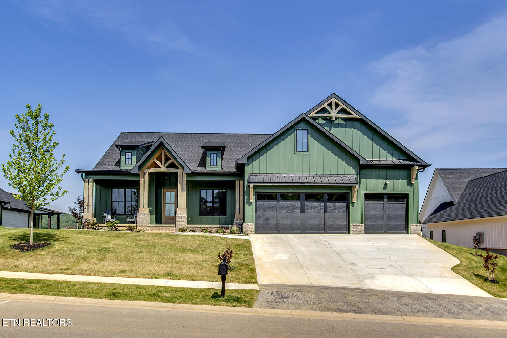 3851 Persimmon Ridge Loudon, TN 37774 - Photo 3 of 60 03_PersimmonRidge_3851_Front