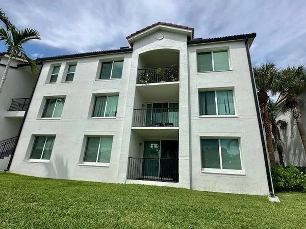 $2,500 | 402 Villa Circle, Unit 402, Boynton Beach, FL 33435
