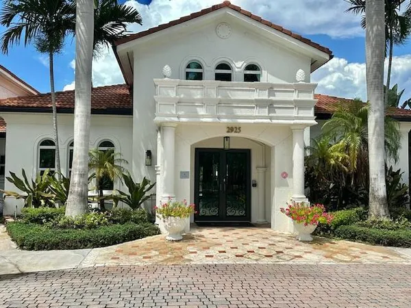$2,500 | 402 Villa Circle, Unit 402, Boynton Beach, FL 33435