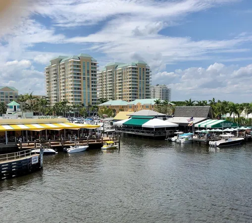 $2,500 | 402 Villa Circle, Unit 402, Boynton Beach, FL 33435