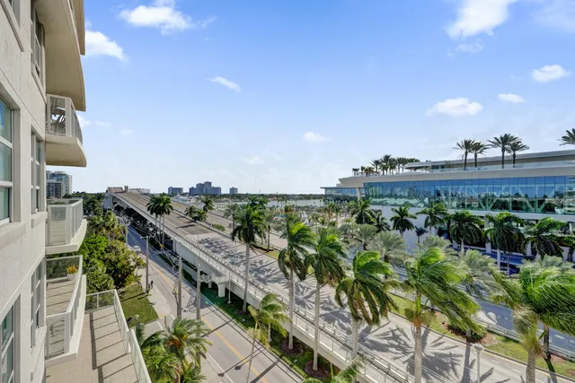 $645,000 | 1819 Southeast 17th Street, Unit 710, Fort Lauderdale, FL 33316