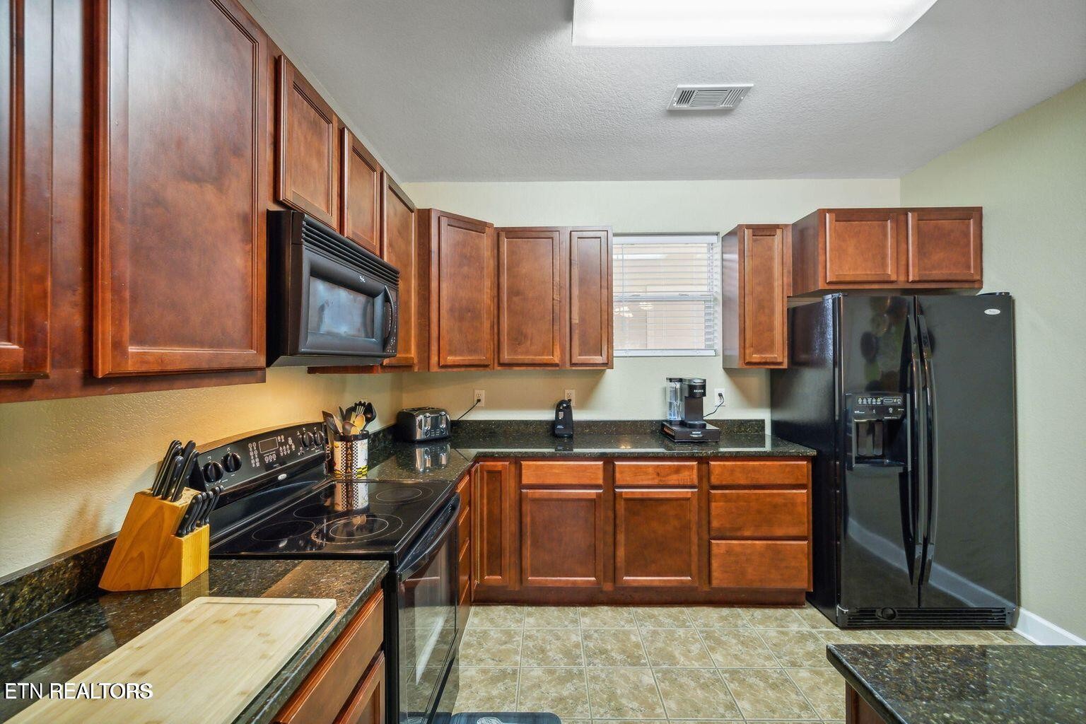 112 Sandpiper Lane Bean Station, TN 37708 - Photo 14 of 38