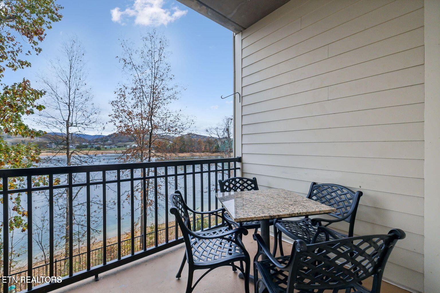 112 Sandpiper Lane Bean Station, TN 37708 - Photo 6 of 38