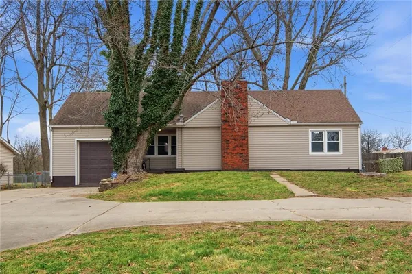 $225,000 | 6621 Woodson Road, Raytown, MO 64133