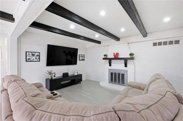 $225,000 | 6621 Woodson Road, Raytown, MO 64133