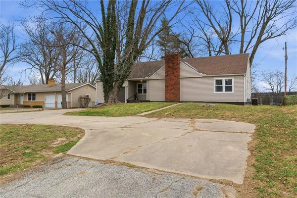 $225,000 | 6621 Woodson Road, Raytown, MO 64133