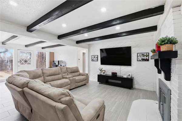 $225,000 | 6621 Woodson Road, Raytown, MO 64133