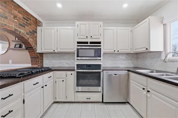 $225,000 | 6621 Woodson Road, Raytown, MO 64133