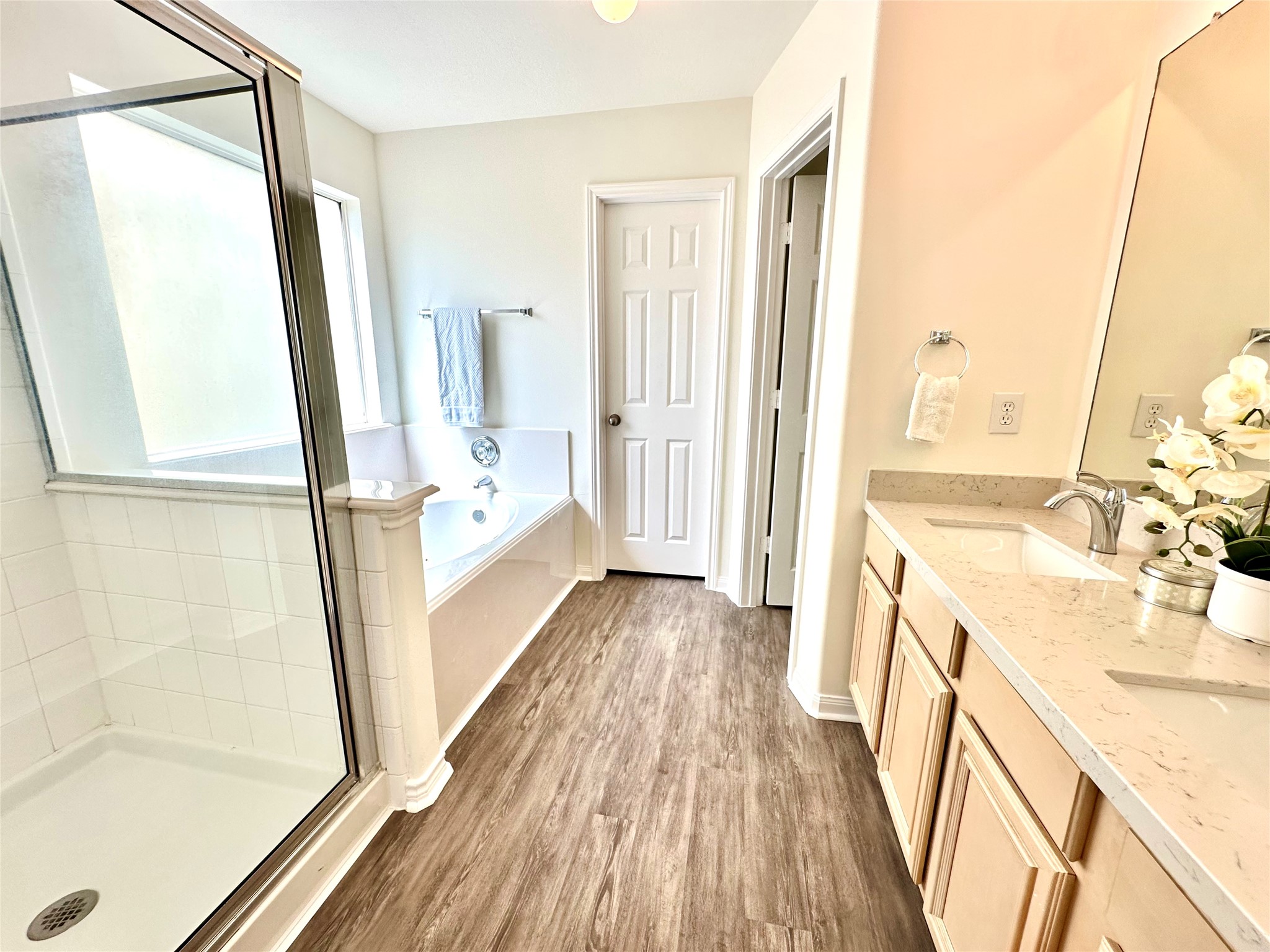 25311 Clover Ranch Drive Katy, TX 77494 - Photo 13 of 27 Primary bathroom
