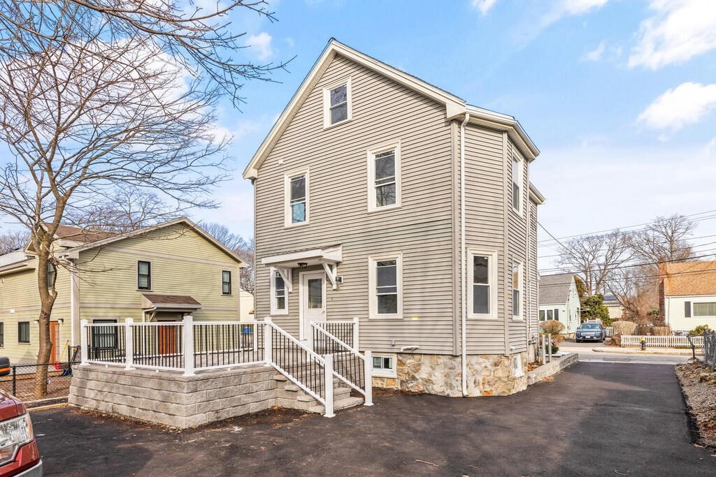 27 Ruskindale Road Boston, MA 02136 - Photo 1 of 20 Gallery Image 1