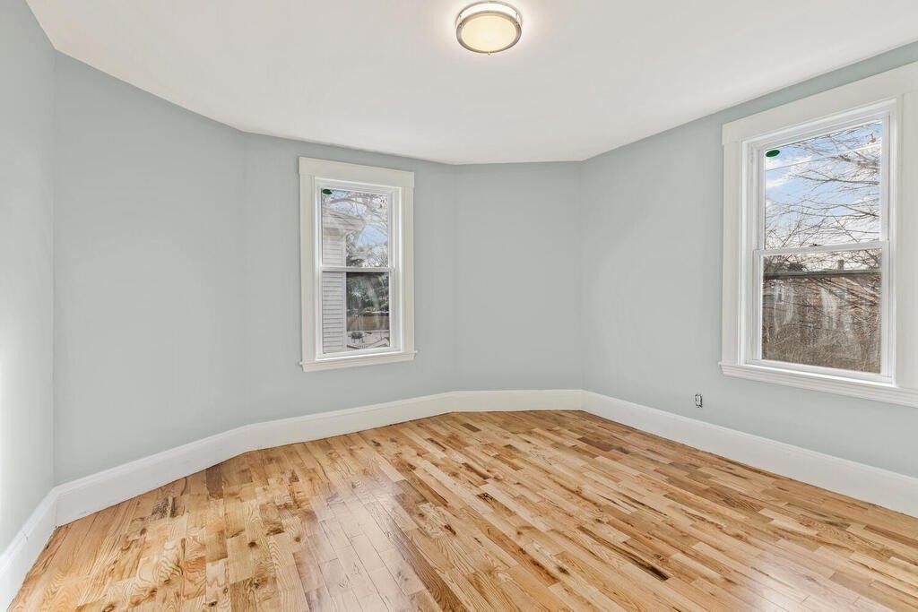 27 Ruskindale Road Boston, MA 02136 - Photo 16 of 20 Gallery Image 16