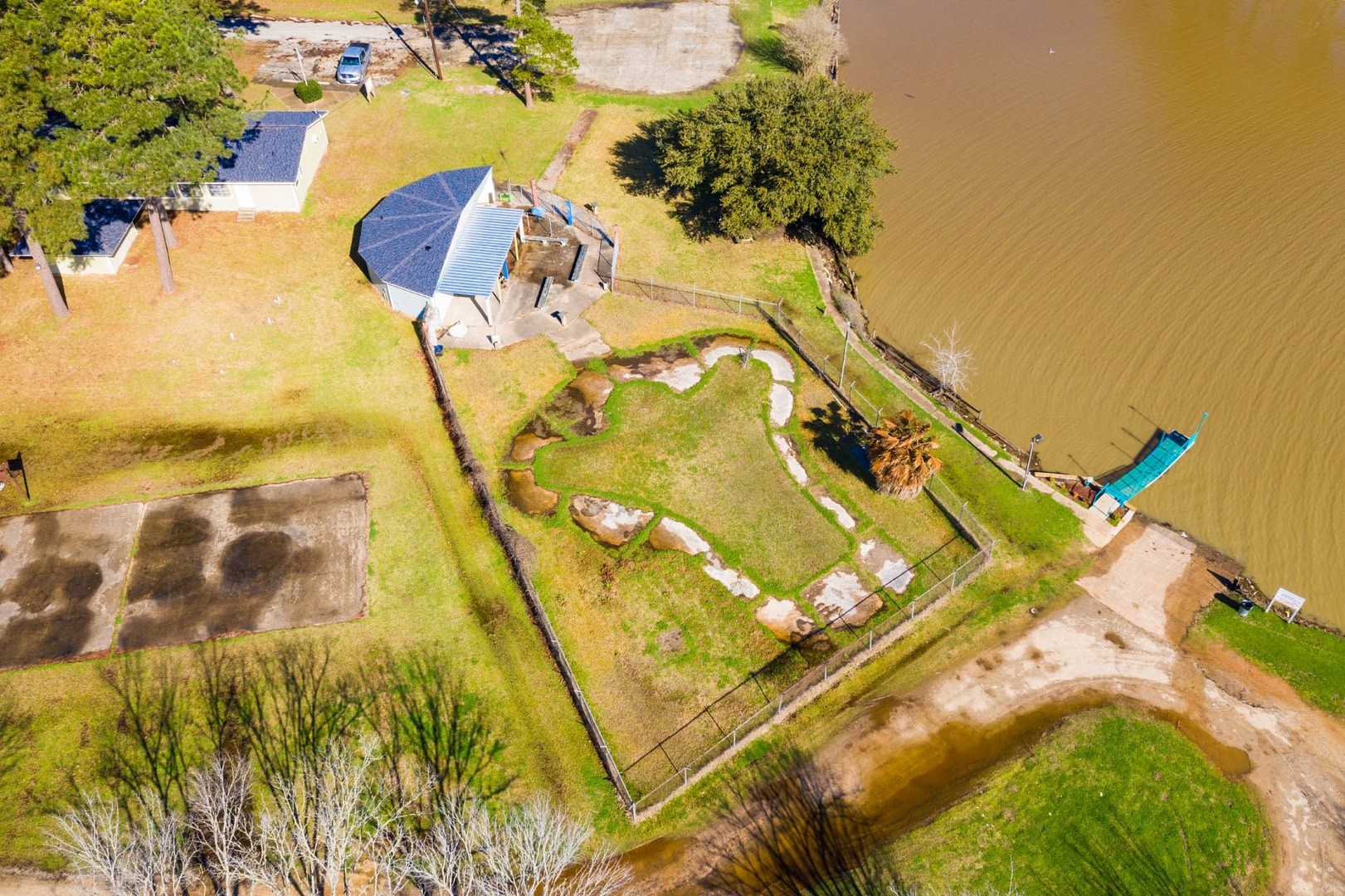 10-11 Rabbit Run Lane Trinity, TX 75862 - Photo 29 of 30 a view of a swimming pool